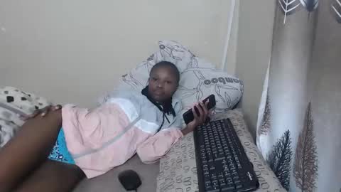 Snapshot of nawtylarissa_ chatting on October 17, 7:27 pm nawtylarissa_ online show from October 17, 7:27 pm