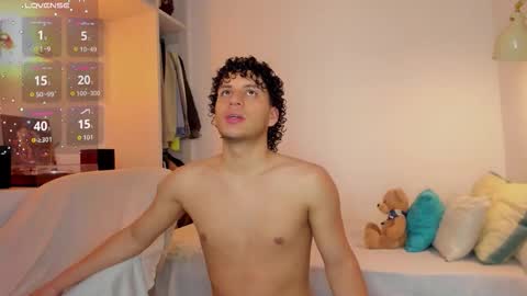 Snapshot of naxttan chatting on November 23, 6:02 am Natan online show from November 23, 6:02 am