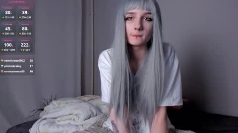 Snapshot of naya_mirel chatting on March 21, 2:27 am Kira online show from March 21, 2:27 am