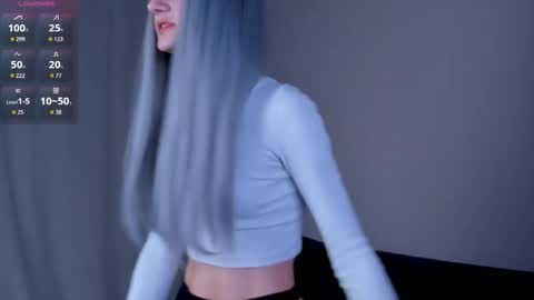 Snapshot of naya_mirel chatting on April 3, 6:28 pm Kira online show from April 3, 6:28 pm