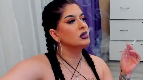 Eliza online show from March 29, 1:22 pm