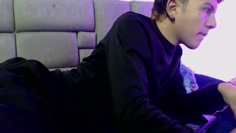 Im Nayton online show from January 16, 11:47 am