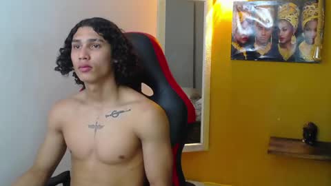Snapshot of nazper_ chatting on February 19, 5:27 pm Nazper online show from February 19, 5:27 pm