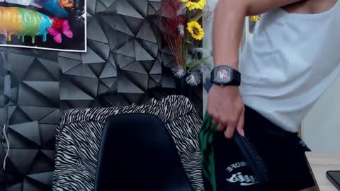 Snapshot of nazper_ chatting on February 26, 11:15 pm Nazper online show from February 26, 11:15 pm