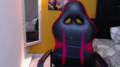 Snapshot of nazper_ chatting on March 6, 6:48 pm Nazper online show from March 6, 6:48 pm