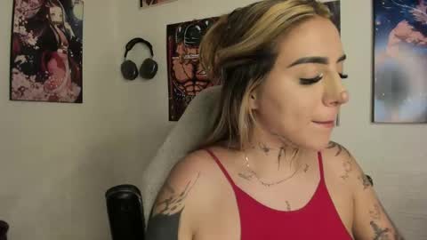 Snapshot of nazzz10 chatting on April 3, 1:20 pm nazzz10 online show from April 3, 1:20 pm