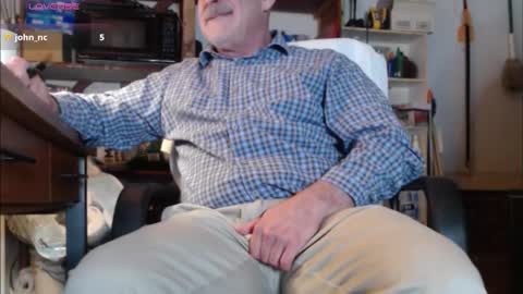 Snapshot of nctitanman chatting on February 27, 12:21 am Seth online show from February 27, 12:21 am