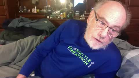 Snapshot of nedddludd chatting on February 24, 12:52 am nedddludd online show from February 24, 12:52 am