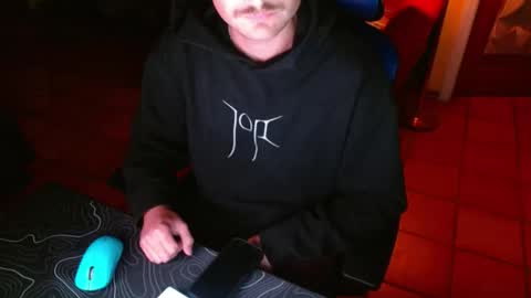 tootired online show from April 1, 6:14 am