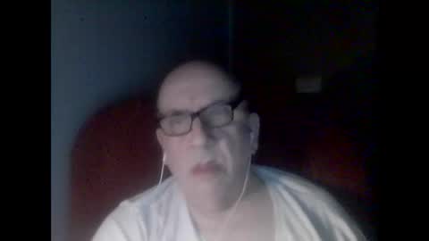 Snapshot of needlesslove chatting on March 4, 3:00 am Tom online show from March 4, 3:00 am