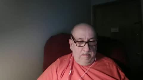 Snapshot of needlesslove chatting on March 2, 2:03 am Tom online show from March 2, 2:03 am