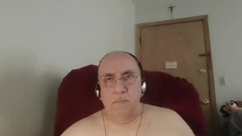 Snapshot of needlesslove chatting on July 26, 10:27 pm Tom online show from July 26, 10:27 pm