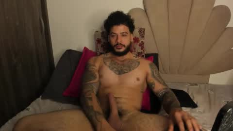 Snapshot of neeii chatting on February 2, 2:38 pm Nei turn green online show from February 2, 2:38 pm