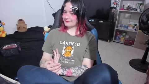 Geek Nicole    im Neeko UwU online show from February 10, 1:59 pm