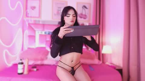 nefera_nox online show from December 3, 4:09 am