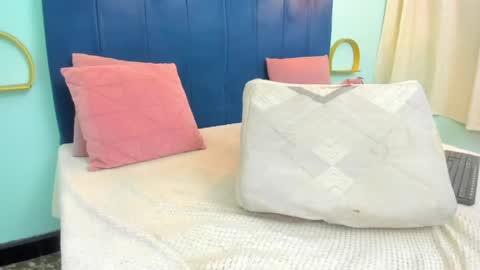 neferet_opal online show from May 23, 2:06 am
