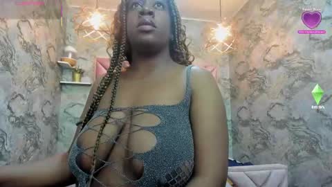 Snapshot of neffertiry_ebonny chatting on September 10, 5:24 pm Nefer  online show from September 10, 5:24 pm