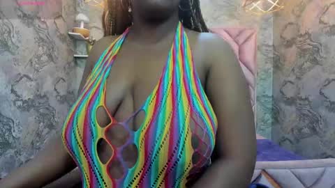 Snapshot of neffertiry_ebonny chatting on October 1, 8:42 am Nefer  online show from October 1, 8:42 am