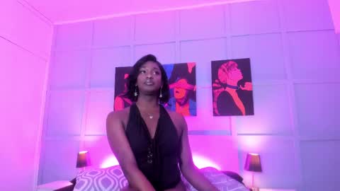Snapshot of nehandaclarck_ chatting on March 12, 3:13 am Nehanda online show from March 12, 3:13 am