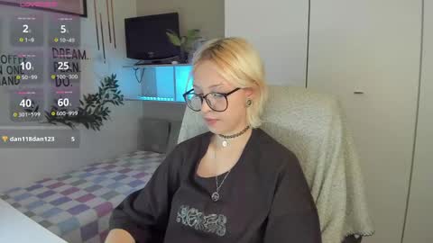 Kate online show from May 12, 9:12 pm