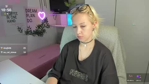 Kate online show from May 15, 8:49 pm