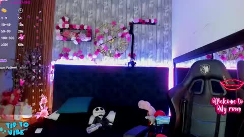 Snapshot of nekomisaki chatting on September 18, 11:34 am Miah online show from September 18, 11:34 am