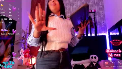 Snapshot of nekomisaki chatting on October 7, 11:40 am Miah online show from October 7, 11:40 am