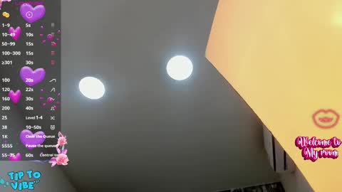 Snapshot of nekomisaki chatting on October 20, 12:05 pm Miah online show from October 20, 12:05 pm