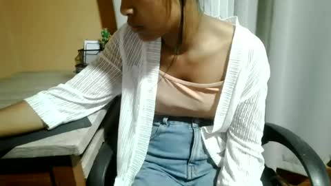 Snapshot of nelia_84 chatting on July 4, 4:46 pm nelia_84 online show from July 4, 4:46 pm
