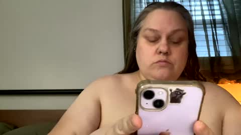 Nellie Atlas online show from February 17, 11:31 pm