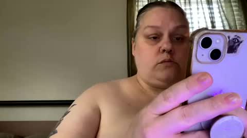 Nellie Atlas online show from September 12, 11:37 pm