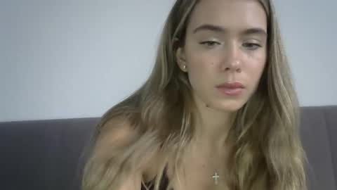 Snapshot of nelly_fortu chatting on December 3, 10:57 am nelly_fortu online show from December 3, 10:57 am