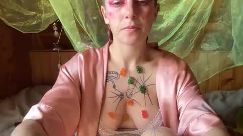 Snapshot of nemesis4you chatting on March 15, 2:34 pm Nemesis Reyn4 online show from March 15, 2:34 pm