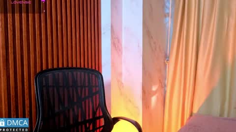 Salome Nena cupcake online show from April 22, 11:12 am