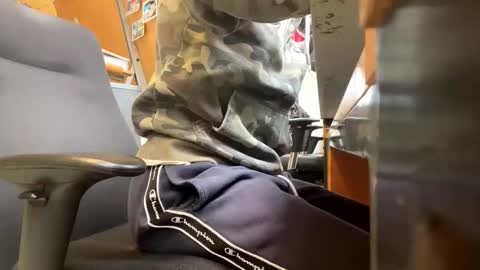 Snapshot of neneo21_ chatting on October 20, 8:48 am neneo21_ online show from October 20, 8:48 am