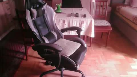 neno89654 online show from May 9, 5:12 am
