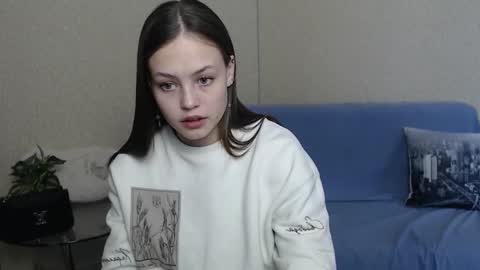 nensi_sweet online show from February 20, 8:17 am