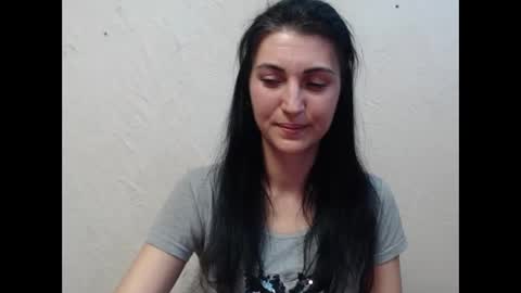 Nensy online show from March 10, 3:41 pm