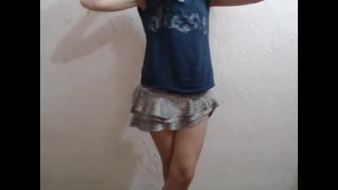 Nensy online show from December 4, 1:42 pm