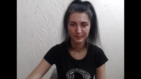 Nensy online show from January 12, 2:44 pm