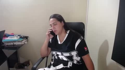 kelly lopez online show from December 2, 5:15 pm
