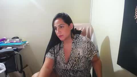 kelly lopez online show from December 30, 7:42 pm