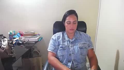 kelly lopez online show from January 11, 12:29 pm