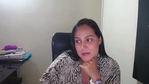 kelly lopez online show from March 4, 7:54 pm