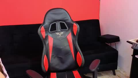 just Daniel  online show from December 16, 7:08 pm