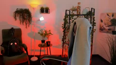 Neo Geisha online show from May 11, 1:06 pm