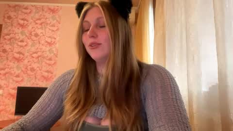 neomimaddern online show from April 26, 3:21 pm