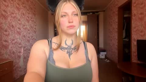 neomimaddern online show from April 27, 5:49 am