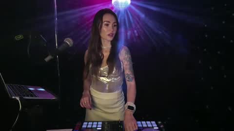 Sasha West online show from January 1, 2:41 am