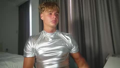 Sonya online show from March 26, 9:04 am